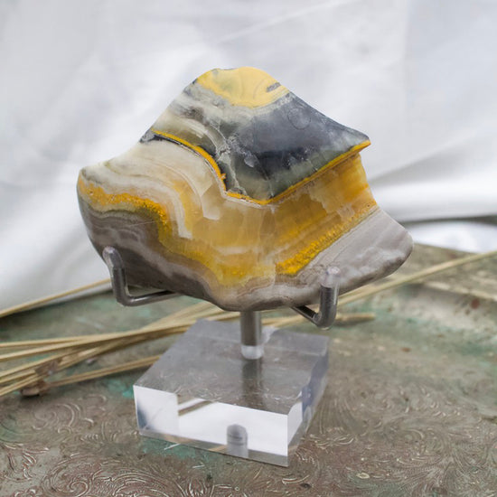 Bumblebee Jasper Freefrom Carving