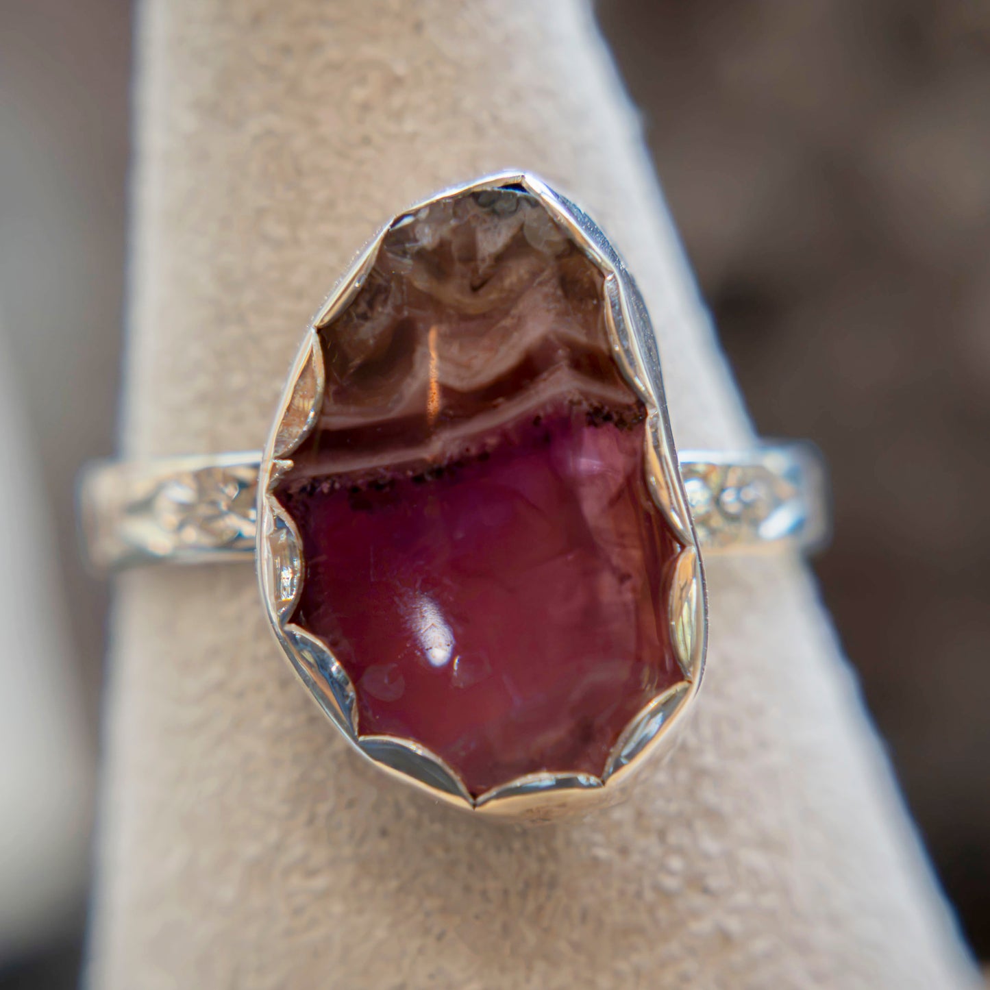 Cobalto Calcite Flower Ring